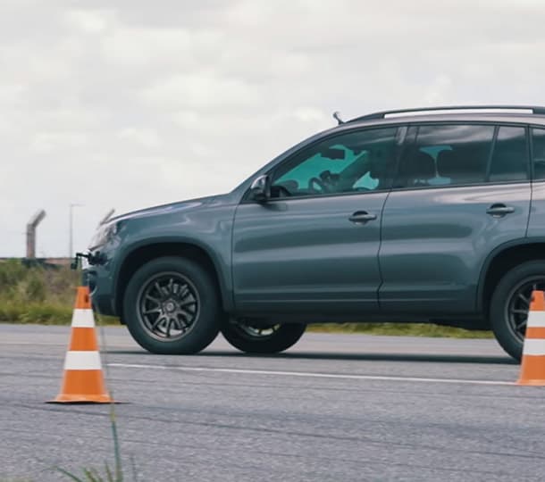Teste de pneus de SUV 235/55R17 (Goodride, Momo, Sailun e Bridgestone) | feat. Alta RPM