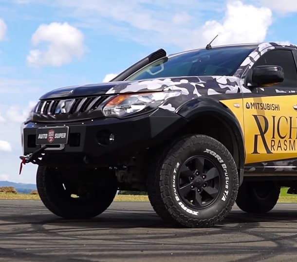 Mitsubishi L200 do Richard Selvagem com pneus Xbri Brutus T/A